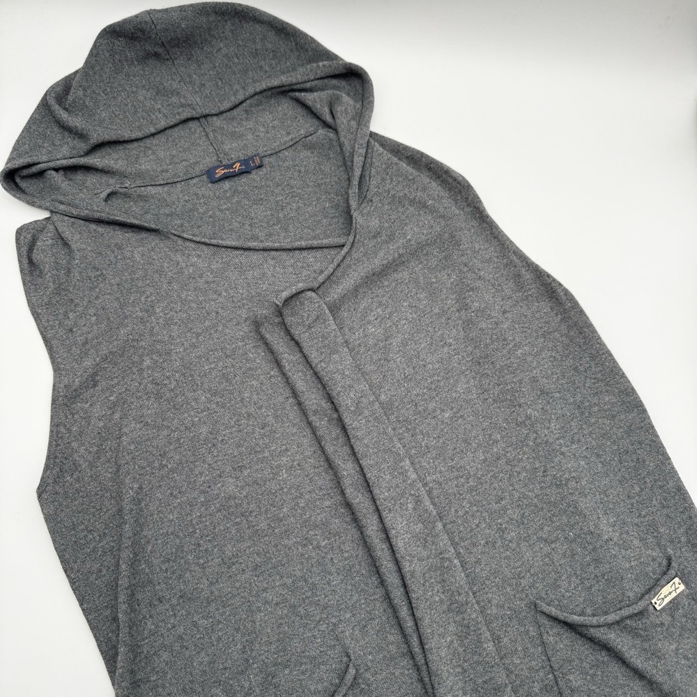 Seven7 Poncho Womens L Gray Hooded Sleeveless Knit Wrap Angora Blend Pocket